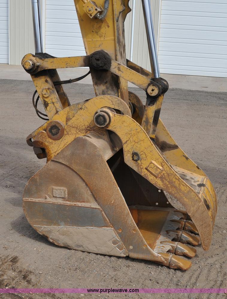 image for item A5884 2005 Caterpillar 315CL excavator