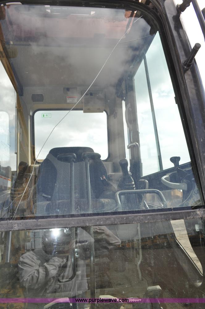 image for item A5884 2005 Caterpillar 315CL excavator