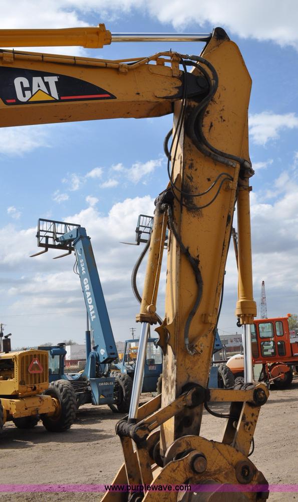 image for item A5884 2005 Caterpillar 315CL excavator