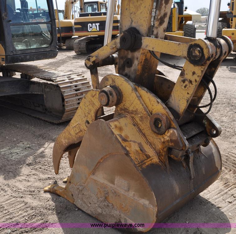 image for item A5884 2005 Caterpillar 315CL excavator