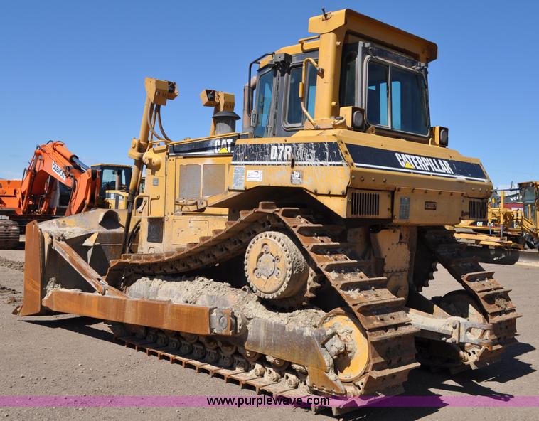 image for item A5885 1999 Caterpillar D7R XR dozer