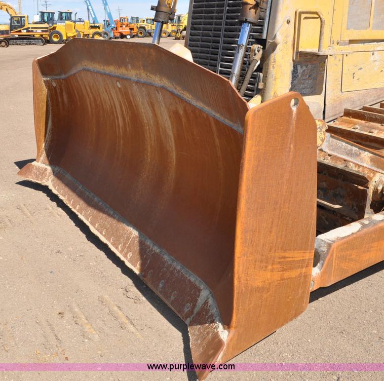 image for item A5885 1999 Caterpillar D7R XR dozer