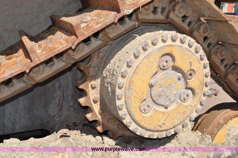 image for item A5885 1999 Caterpillar D7R XR dozer