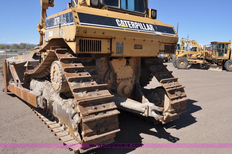 image for item A5885 1999 Caterpillar D7R XR dozer