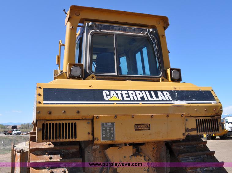 image for item A5885 1999 Caterpillar D7R XR dozer
