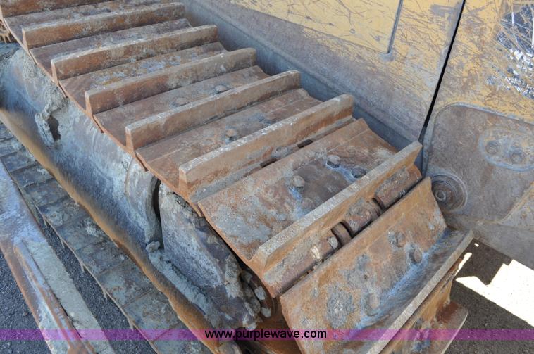 image for item A5885 1999 Caterpillar D7R XR dozer