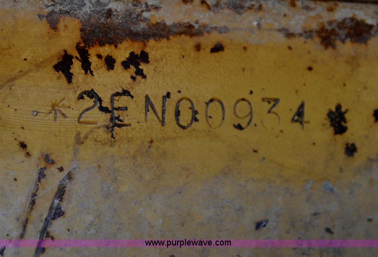 image for item A5885 1999 Caterpillar D7R XR dozer