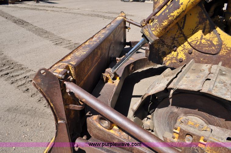 image for item A5886 1964 Caterpillar D7E dozer