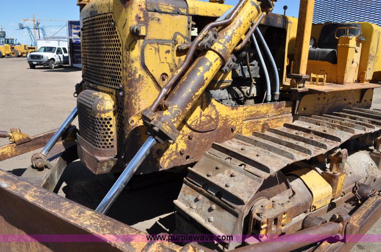 image for item A5886 1964 Caterpillar D7E dozer