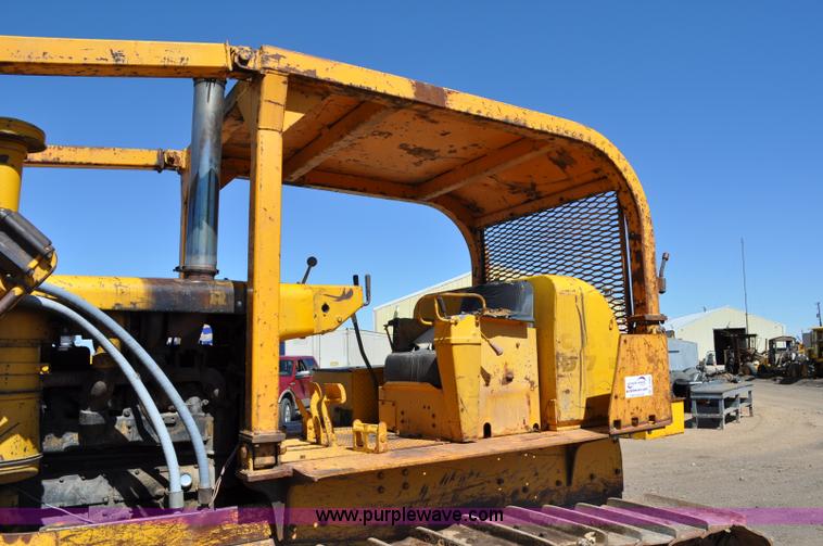 image for item A5886 1964 Caterpillar D7E dozer