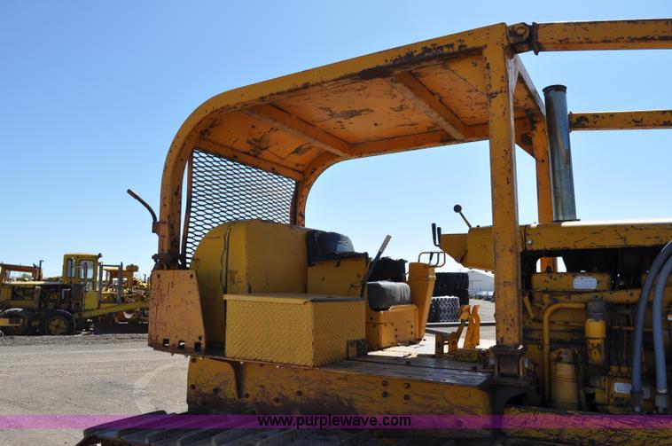 image for item A5886 1964 Caterpillar D7E dozer