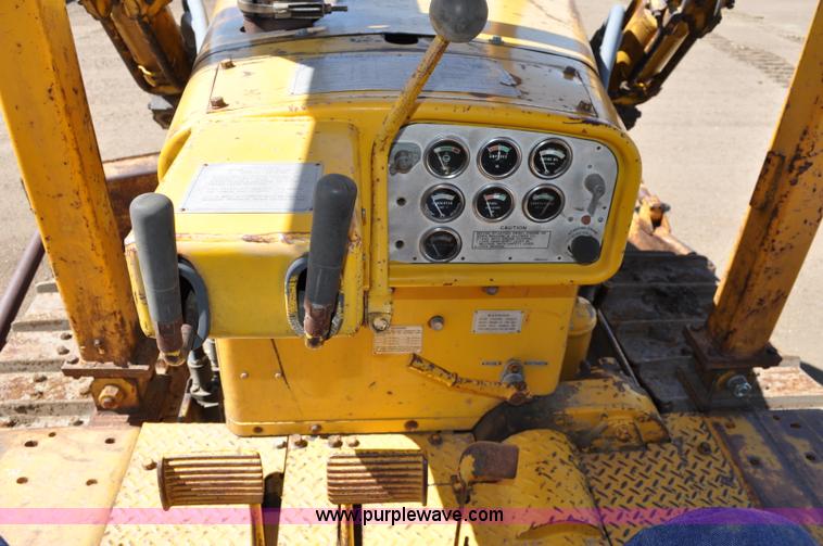 image for item A5886 1964 Caterpillar D7E dozer