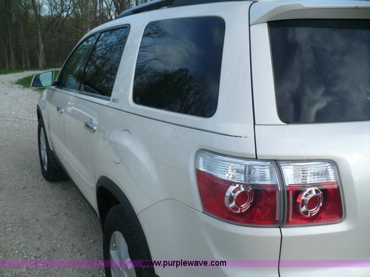 image for item B6324 2008 GMC Acadia SLT SUV