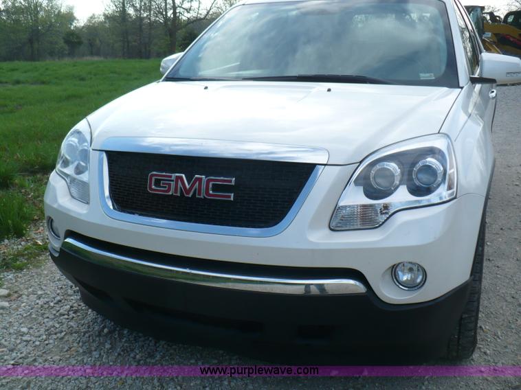 image for item B6324 2008 GMC Acadia SLT SUV
