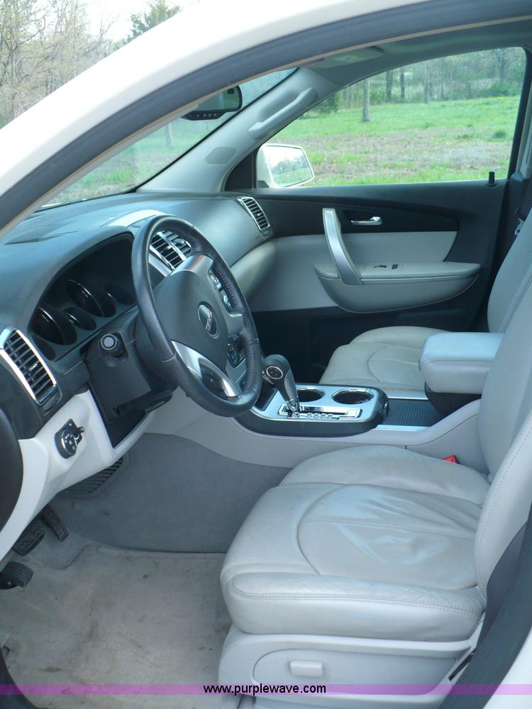 image for item B6324 2008 GMC Acadia SLT SUV
