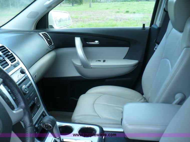 image for item B6324 2008 GMC Acadia SLT SUV