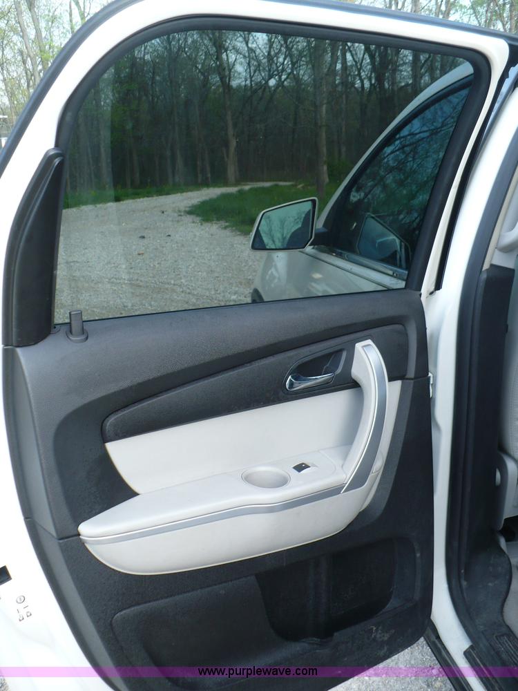 image for item B6324 2008 GMC Acadia SLT SUV