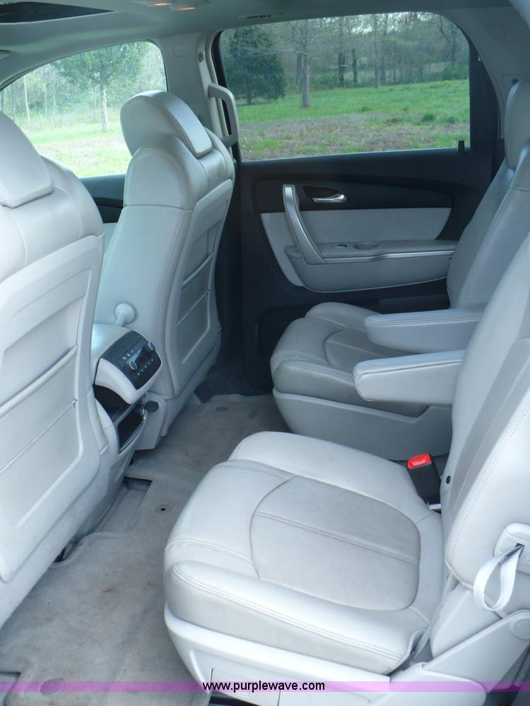 image for item B6324 2008 GMC Acadia SLT SUV