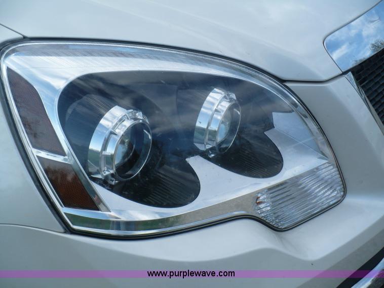 image for item B6324 2008 GMC Acadia SLT SUV