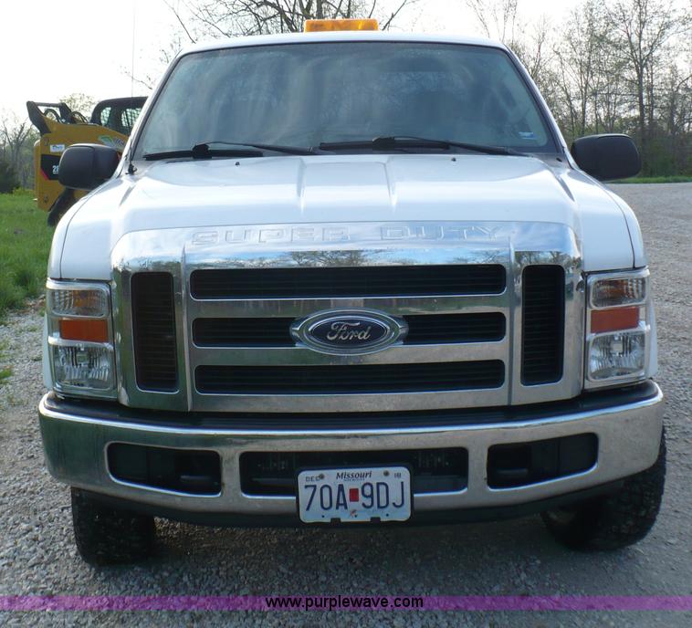image for item B6325 2008 Ford F250 XLT Super Duty SuperCab pickup truck