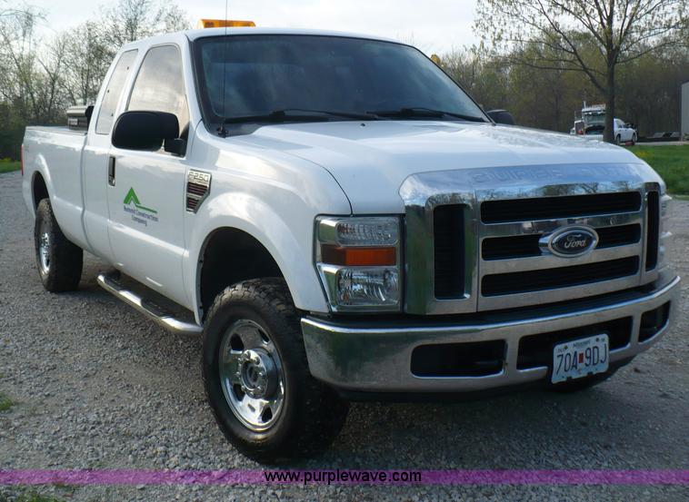 image for item B6325 2008 Ford F250 XLT Super Duty SuperCab pickup truck