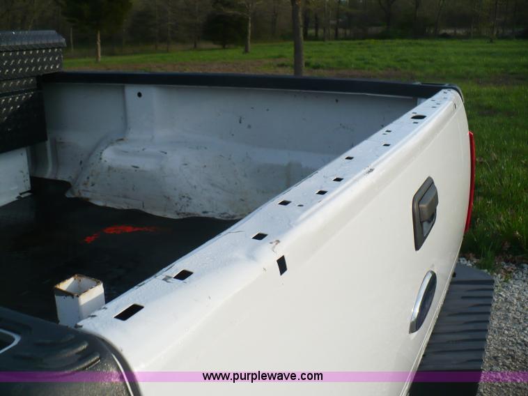 image for item B6325 2008 Ford F250 XLT Super Duty SuperCab pickup truck