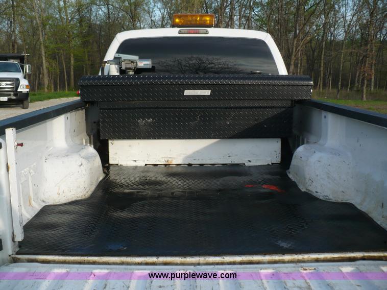 image for item B6325 2008 Ford F250 XLT Super Duty SuperCab pickup truck