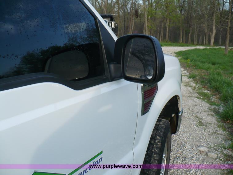 image for item B6325 2008 Ford F250 XLT Super Duty SuperCab pickup truck