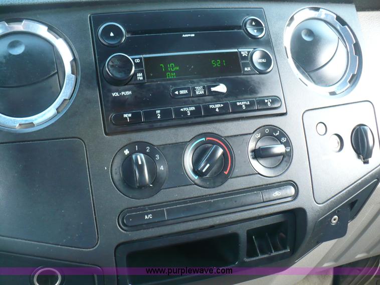 image for item B6325 2008 Ford F250 XLT Super Duty SuperCab pickup truck