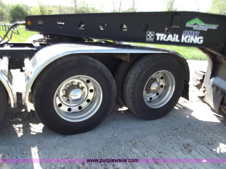 image for item B6326 1999 Kenworth T800 triple axle semi truck