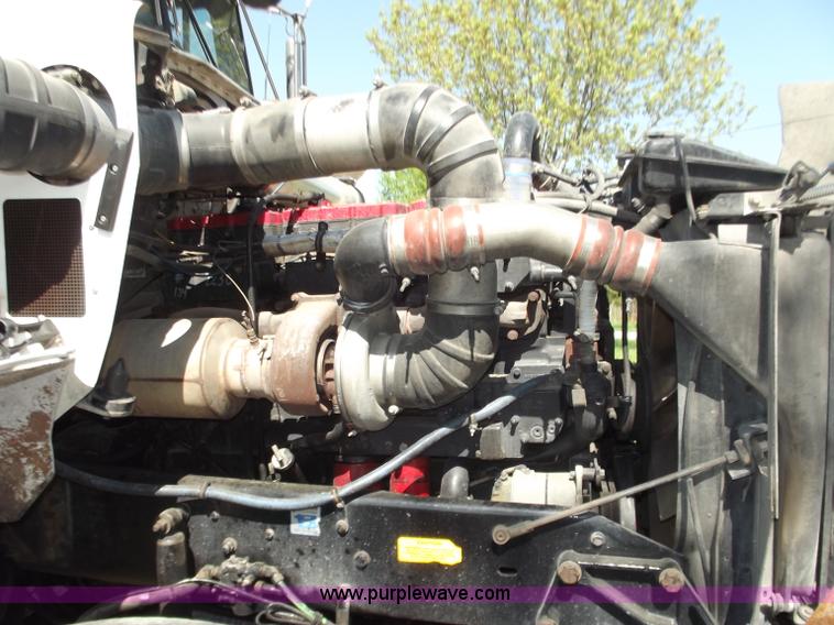 image for item B6326 1999 Kenworth T800 triple axle semi truck