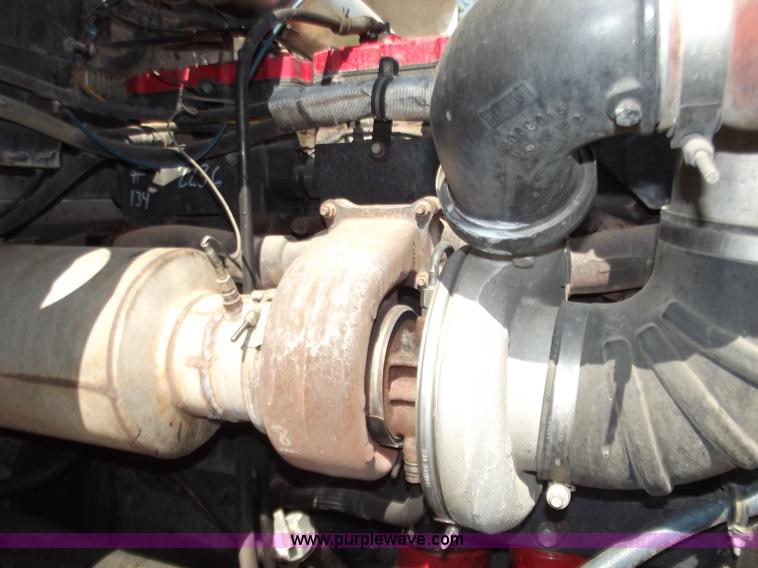 image for item B6326 1999 Kenworth T800 triple axle semi truck