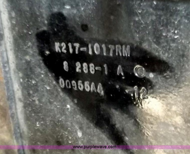 image for item B6326 1999 Kenworth T800 triple axle semi truck