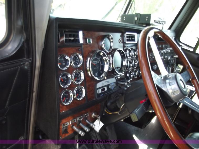 image for item B6326 1999 Kenworth T800 triple axle semi truck