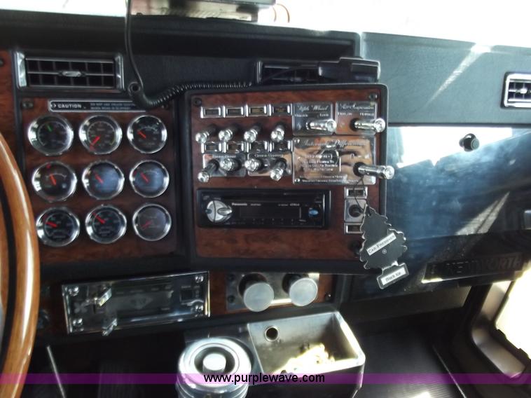 image for item B6326 1999 Kenworth T800 triple axle semi truck