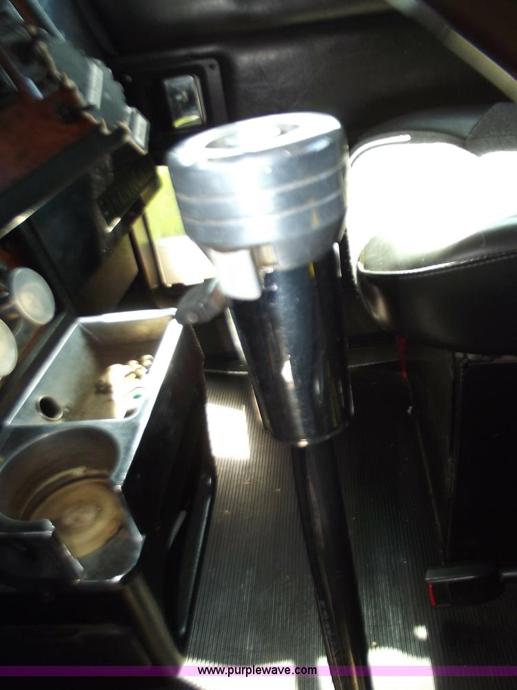 image for item B6326 1999 Kenworth T800 triple axle semi truck