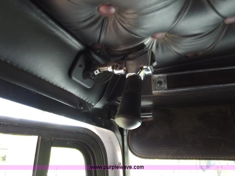 image for item B6326 1999 Kenworth T800 triple axle semi truck