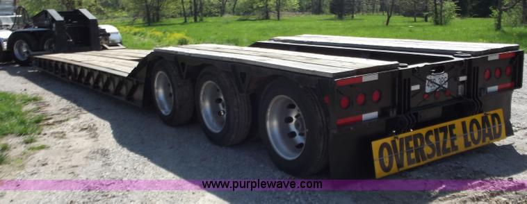 image for item B6327 1999 Trail King 50 ton lowboy trailer