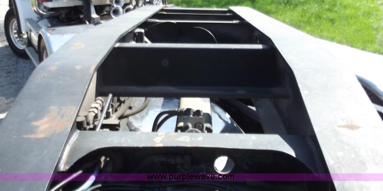 image for item B6327 1999 Trail King 50 ton lowboy trailer