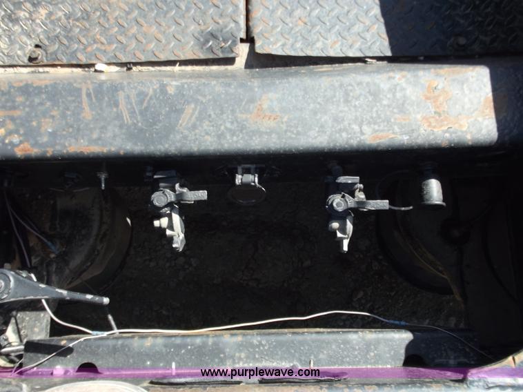 image for item B6327 1999 Trail King 50 ton lowboy trailer