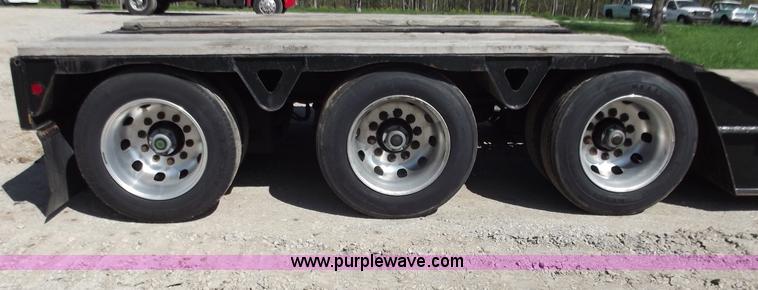 image for item B6327 1999 Trail King 50 ton lowboy trailer