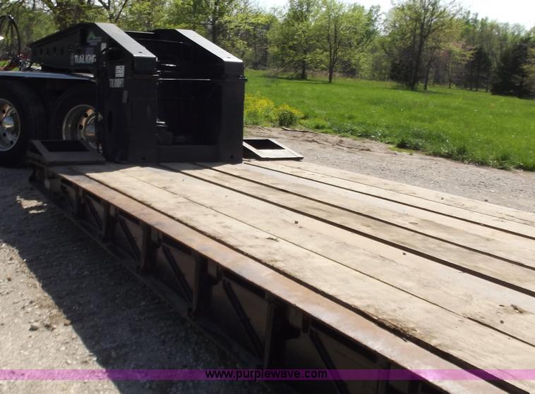 image for item B6327 1999 Trail King 50 ton lowboy trailer