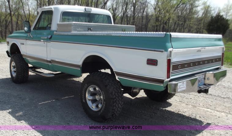 image for item B6329 1970 Chevrolet Cheyenne 10 pickup truck