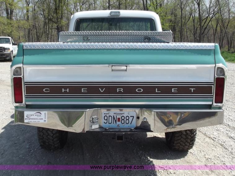 image for item B6329 1970 Chevrolet Cheyenne 10 pickup truck