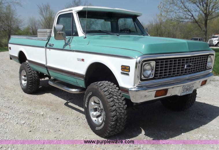 image for item B6329 1970 Chevrolet Cheyenne 10 pickup truck