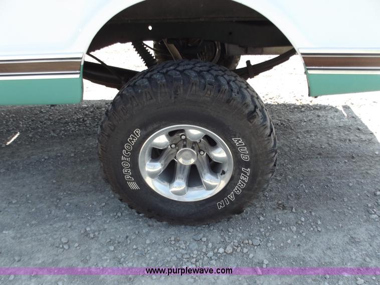 image for item B6329 1970 Chevrolet Cheyenne 10 pickup truck