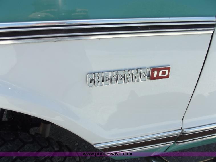 image for item B6329 1970 Chevrolet Cheyenne 10 pickup truck