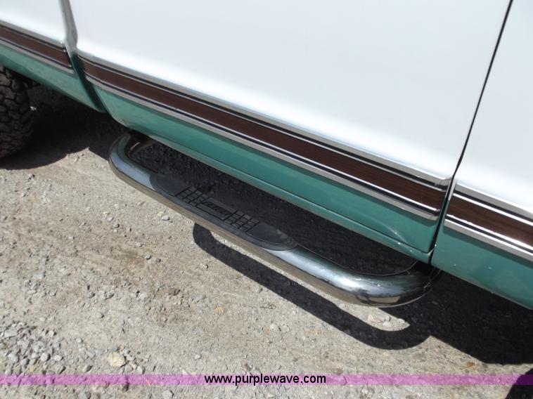 image for item B6329 1970 Chevrolet Cheyenne 10 pickup truck