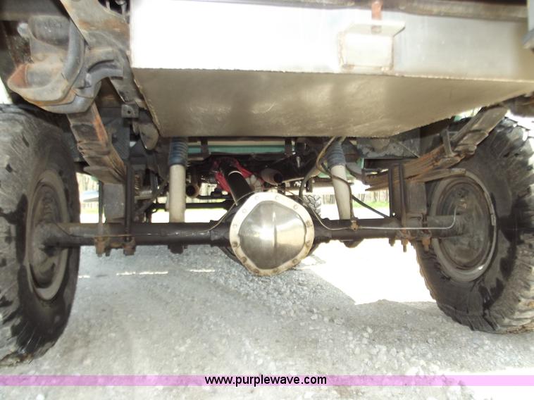 image for item B6329 1970 Chevrolet Cheyenne 10 pickup truck