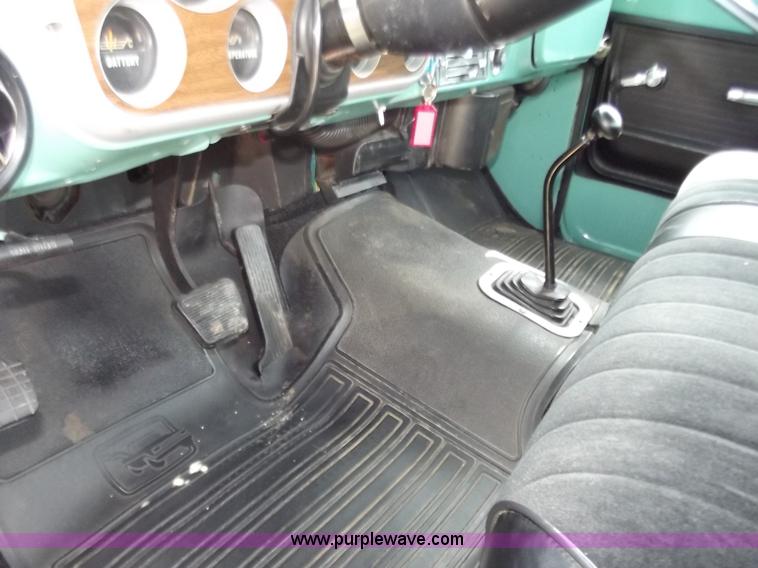 image for item B6329 1970 Chevrolet Cheyenne 10 pickup truck